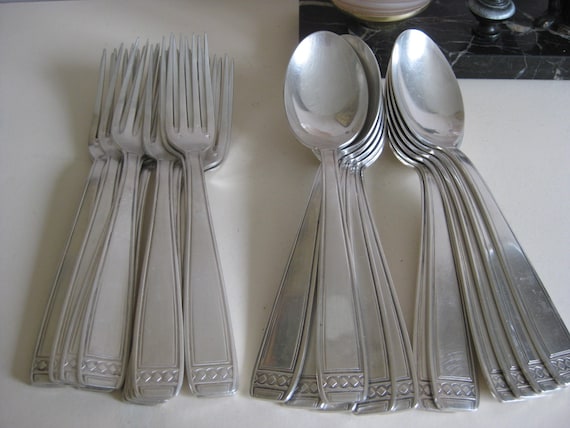 Christofle Six Spoons Good Size Chinon French Silver Plated Marked Christofle Antique Christofle 1878-1899 Cutlery Flatware Some Wear