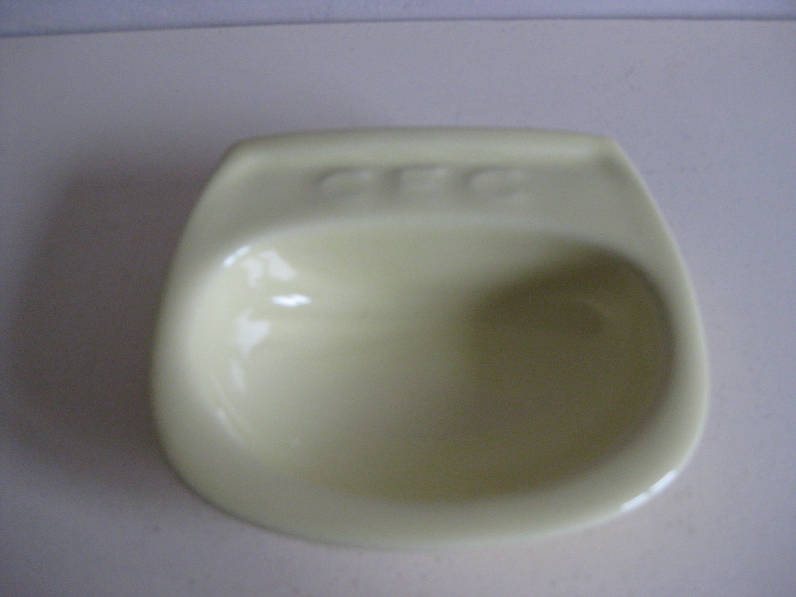 Plateau de Savon Poterie Jaune Cfc.