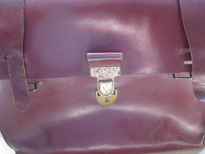 Vintage French red leather schoolbag briefcase laptop bag from the sixties. messenger bag