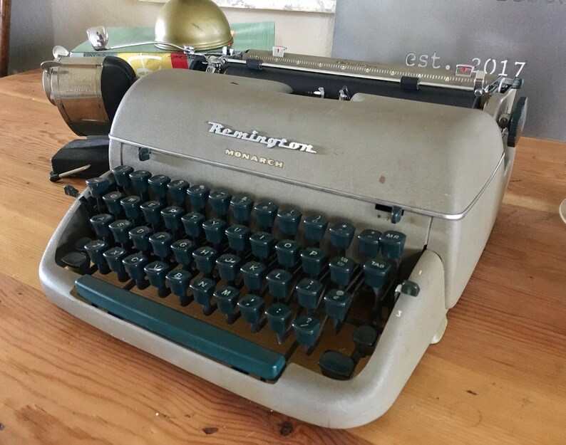 typewriter working typewriter Remington typewriter fully functional typewriter qwerty Remington Monarch typewriter portable typewriter