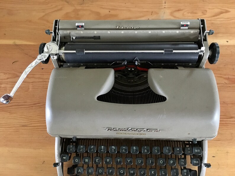 typewriter working typewriter Remington typewriter fully functional typewriter qwerty Remington Monarch typewriter portable typewriter