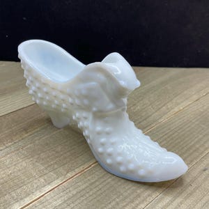 Fenton Milk Glass Hobnail Cat Head Slipper
