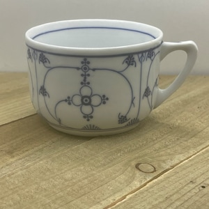 PM Bavaria White and Blue Floral Teacup