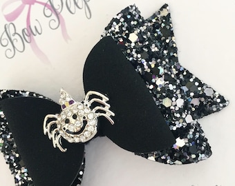 Spider hair bow, halloween hair bow, bow for Halloween, girls Halloween hair bow, halloween hair accessories, spider bow