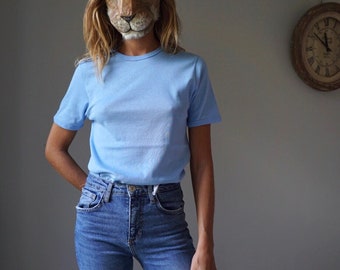 NOS 70s Sky Blue Cotton Tee / T-shirt en coton peigné ultra doux vintage