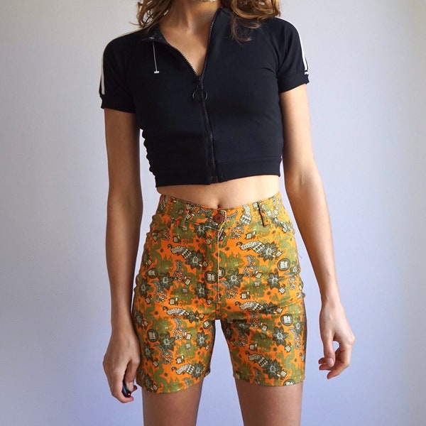 90s y2k High Waisted Chinese Dragon Print Mini Shorts / Vintage Deadstock Orange Green Cotton Denim Shorts W25 W26