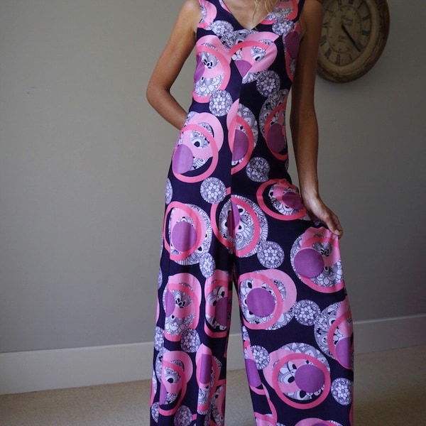 60s MOD Print Wide Legs Jumpsuit / Vintage Pink Sleeveless Culottes Slip Jumpsuit Dress