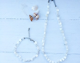 Set of bracelet and necklace, pure mother of pearl white shell necklace and bracelet, shell necklace,jewelry, boho jewelry, boho fashion.