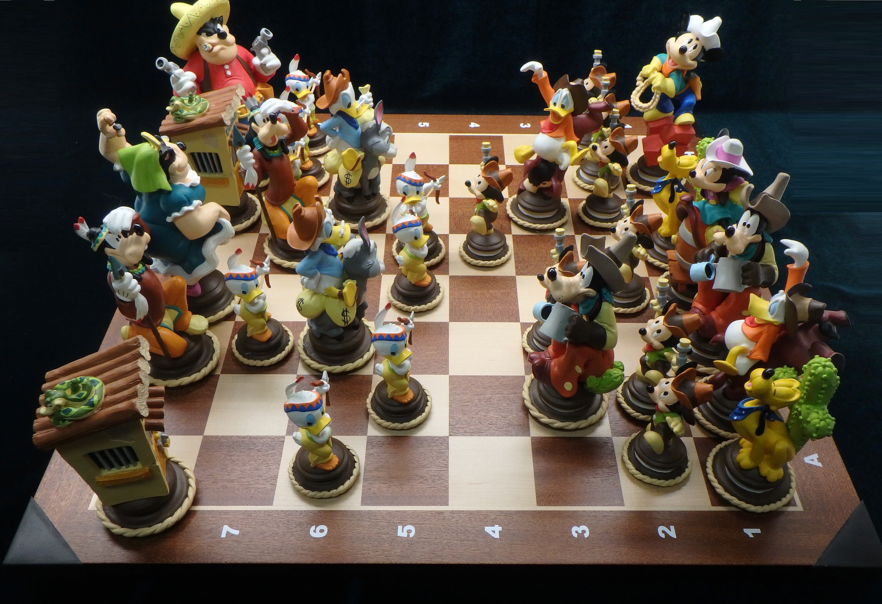 J271 Rare, Stunning, Walt Disney 