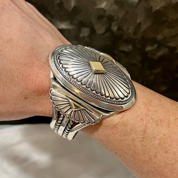 Tremendous Vintage Native American Navajo 14k Gold Harvey Mace Sterling Silver Ring Old Tremendous Vintage Native American Navajo 14k Gold Harvey Mace Sterling Silver Ring Old