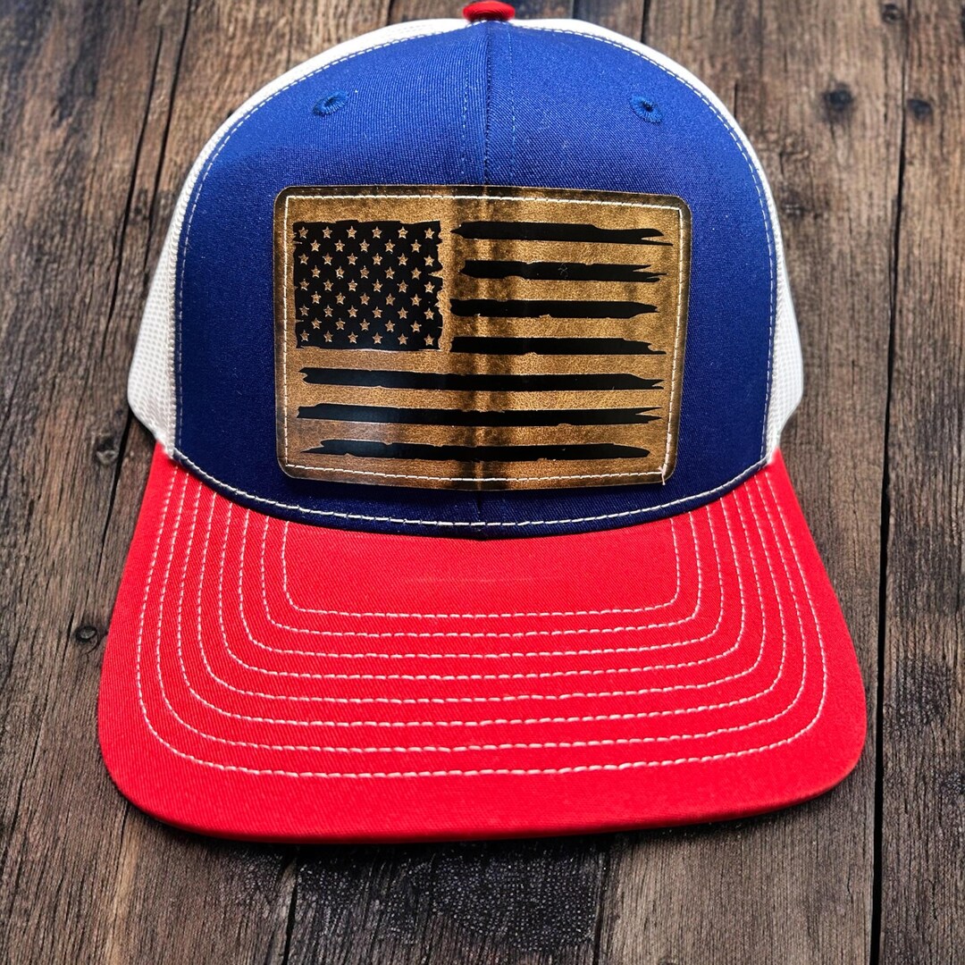 WHITE TRUCKER HAT - BOWS & SCALLOPS AMERICAN FLAG main image 0