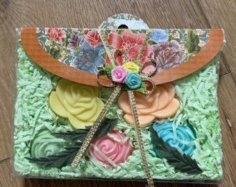 Greenbrier International Assorted Flower Soap Gift Set 5 Rose Soaps 3.53oz Boxed