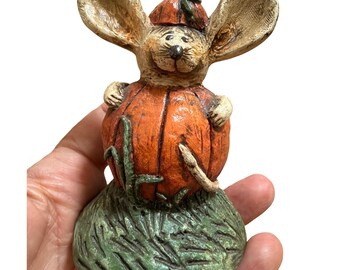 Vintage 1990 Mouse in Pumpkin Figurine Coomers American Crafts Harvest Decor