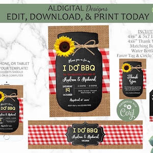 K&ouml;nnte beinhalten: Druckbare digitale Vorlage f&uuml;r eine rustikale I Do BBQ Hochzeits-Einladung. Das Design zeigt ein Einmachglas mit einem schwarzen Hintergrund, eine Sonnenblume und rot-wei&szlig;es Gingham. Der Text lautet "I Do BBQ" und enth&auml;lt die Namen des Paares, Datum und Uhrzeit. Die Vorlage enth&auml;lt auch eine Dankeskarte, ein Wasserflaschenetikett und einen Geschenkanh&auml;nger.