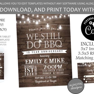 K&ouml;nnte beinhalten: Ein rustikaler Holzhintergrund mit Lichterketten und einem wei&szlig;en Text&uuml;berlagerung, der "Please join us for a We Still Do BBQ 10 Year Anniversary honouring Emily & Mike December 1st 2020 Saturday 7:00PM 1234 Green Street Parker, AZ 85344 RSVP Emily 123-456-7890 Registered at Target" lautet. Der Text ist in wei&szlig;er Schrift mit schwarzem Umriss. Das Bild ist ein digitaler Download f&uuml;r eine 5x7 Einladung und eine 3.5x5 RSVP Karte.