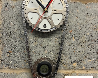 Chain & Sprocket Clock with Temperature and Humidity Display