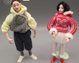 Doll for miniature dollhouse in 1/12 scale - posable | Material: porcelain and resin