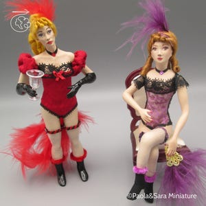 Dolls for miniature dollhouse in 1/12 scale - posable | Material: porcelain and resin