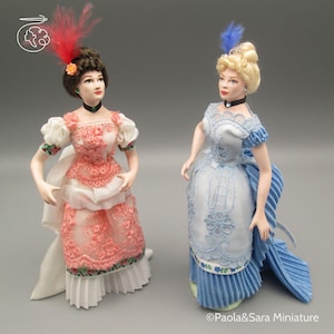 Dolls for miniature dollhouse in 1/12 scale - posable | Material: porcelain and resin