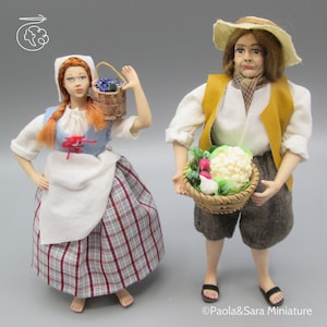 Dolls for miniature dollhouse in 1/12 scale - posable | Material: porcelain and resin