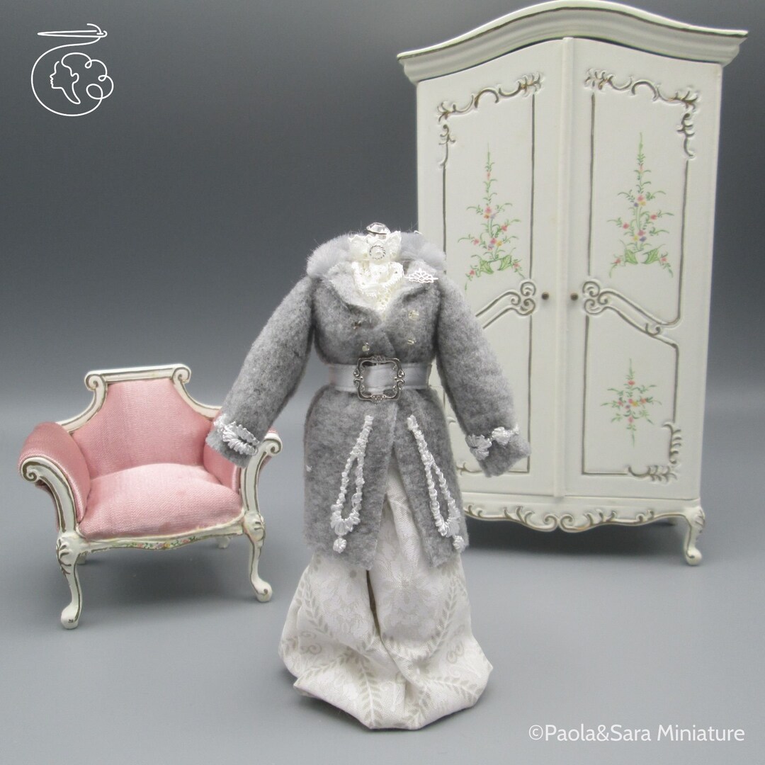Miniature Dresses for Dollhouse and Roombox in 1/12 Scale Mannequin