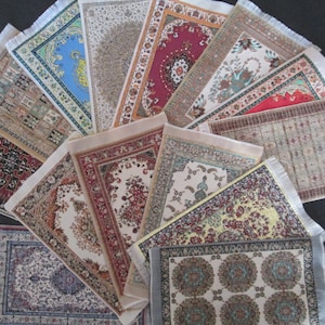 Miniature carpets for 1/12 scale dollhouse - Material fabric | Measure: 10x17cm