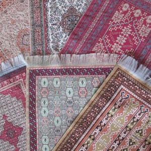 Miniature carpets for 1/12 scale dollhouse - Material fabric | Measure: 17,5x26cm