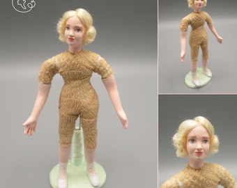 Undressed doll for miniature dollhouse in 1/12 scale - posable | Wig included