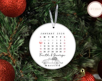 Gepersonaliseerde ornament huwelijkscadeau, keramisch ornament eerste kerstmis voor pas getrouwd kerstcadeau, kalenderornament, trouwkalender