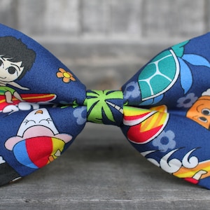 Surfer Bow Tie, Hawaiian Bow Tie, Boys Bow Tie, Formal Bow Tie, Bow Tie for Wedding, Groomsmen Bow Tie, Mens Bow Tie, Dog Bow Tie