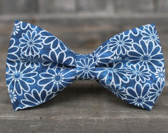 Daisy Bow Tie, Floral Bow Tie, Dog Bow Tie, Formal Bow Tie, Bow Tie for Wedding, Groomsmen Bow Tie, Mens Bow Tie, Boys Bow Tie, For Him