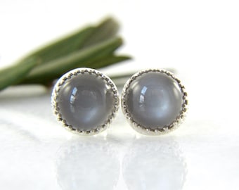 gray moonstone stud earrings in sterling silver | smooth round | 8mm
