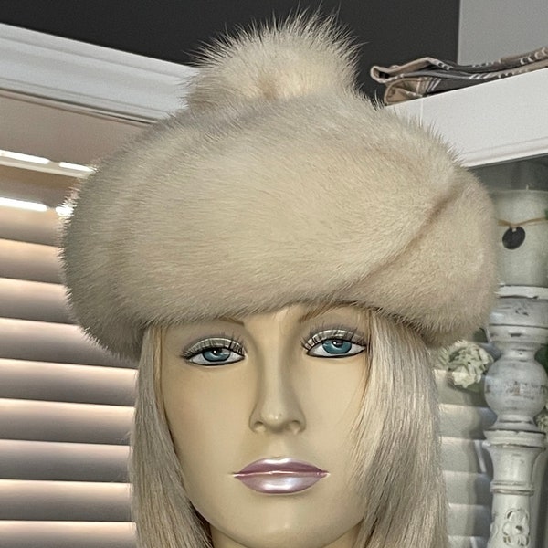 Women Beautiful Pearl Mink Fur Hat (Small)