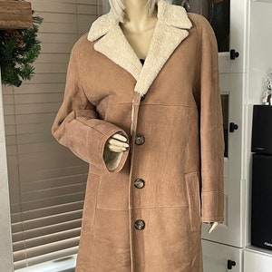 Men Vtg GENUINE SHEEPSKIN Fur Coat Sz. 38-40 Made in Canada