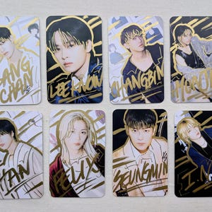 Cartões com fotos LOMO personalizados da Stray Kids | Itens da coleção K-Pop Comeback da SKZ decorados à mão [Conjunto de 9]
