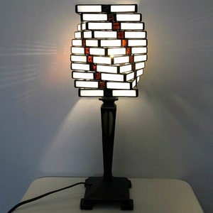 Lampe design moderne en vitrail torsadé Helix image 5