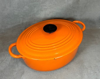 Orangefarbener Gusseisentopf von Le Creuset Cousance, Vintage, hergestellt in Frankreich, 1980er Jahre