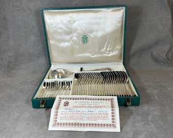 RARE Magnificent cutlery of 37 pieces in silver metal Le Couvert Français vintage in box with paper of authenticities 1953