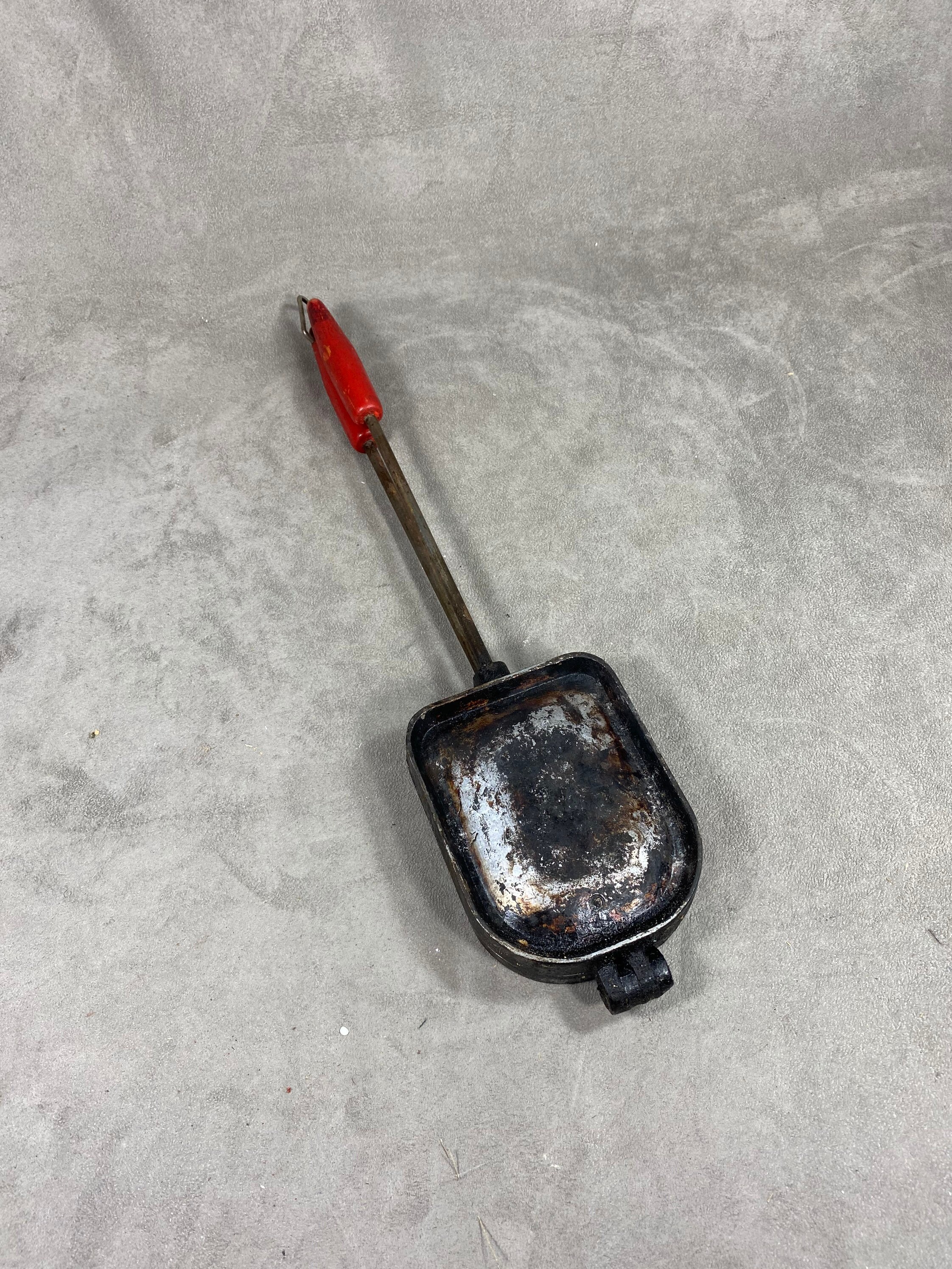 Appareil à Croque-Monsieur 1 Plaques en Fonte d'aluminium avec Poignées Bois Toasteur Ancien Vintage