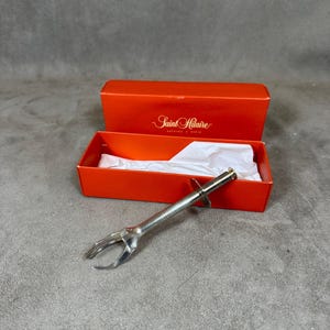 SELTENE Saint Hilaire-Box mit versilberter Zuckerzange