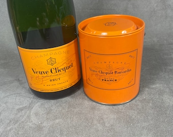 Vintage metal box Veuve Clicquot 1990’s