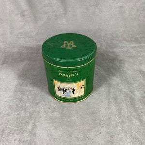Boite vide en aluminium verte pour bougie parfumée Maxim's de Paris Années 1970