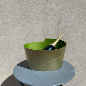RARE Perrier-Jouët Seau vasque à Champagne en métal vert Perrier-Jouet Années 1990