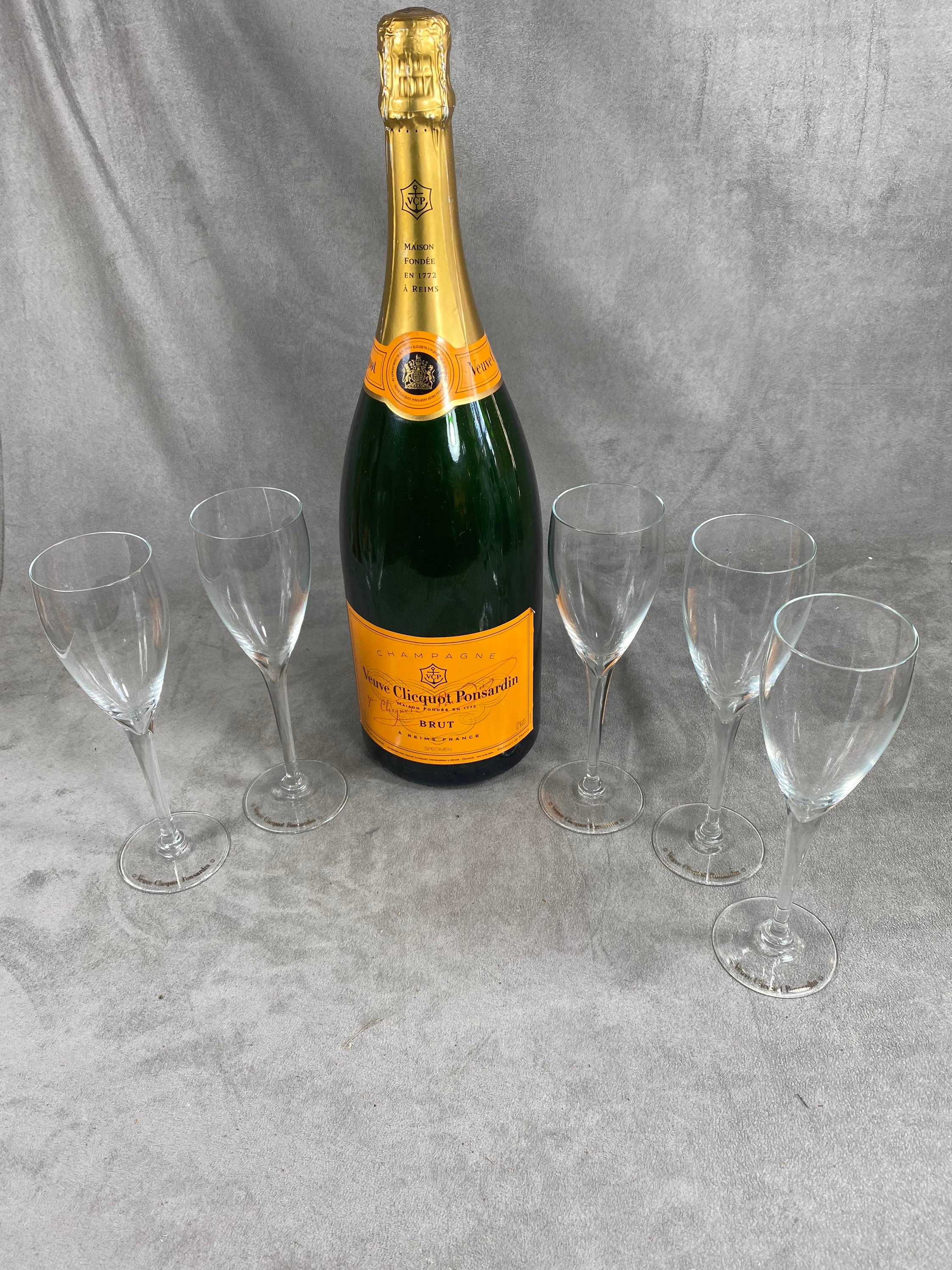 Lot de 5 Flûtes Veuve Clicquot L'authentique en Verre Soufflée Bouche Vintage Made in France Années 