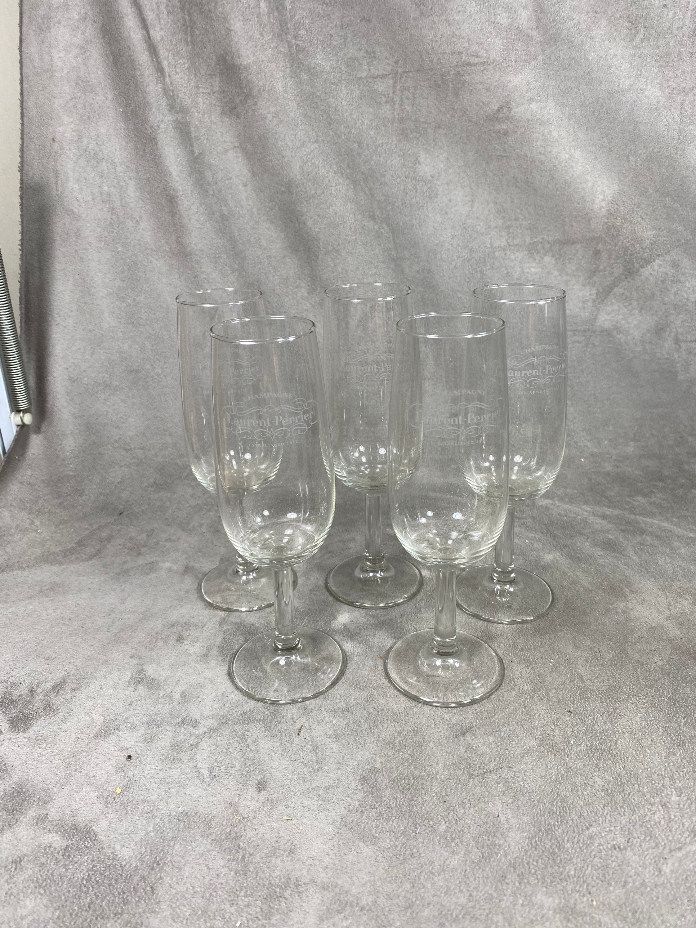 Lot de 5 Flûtes Laurent-Perrier en Verre Soufflée Bouche Vintage Made in France Années 1970