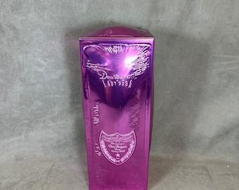 RARISSIMA confezione di champagne in metallo rosa Dom Perignon X Lady Gaga Vintage 2008