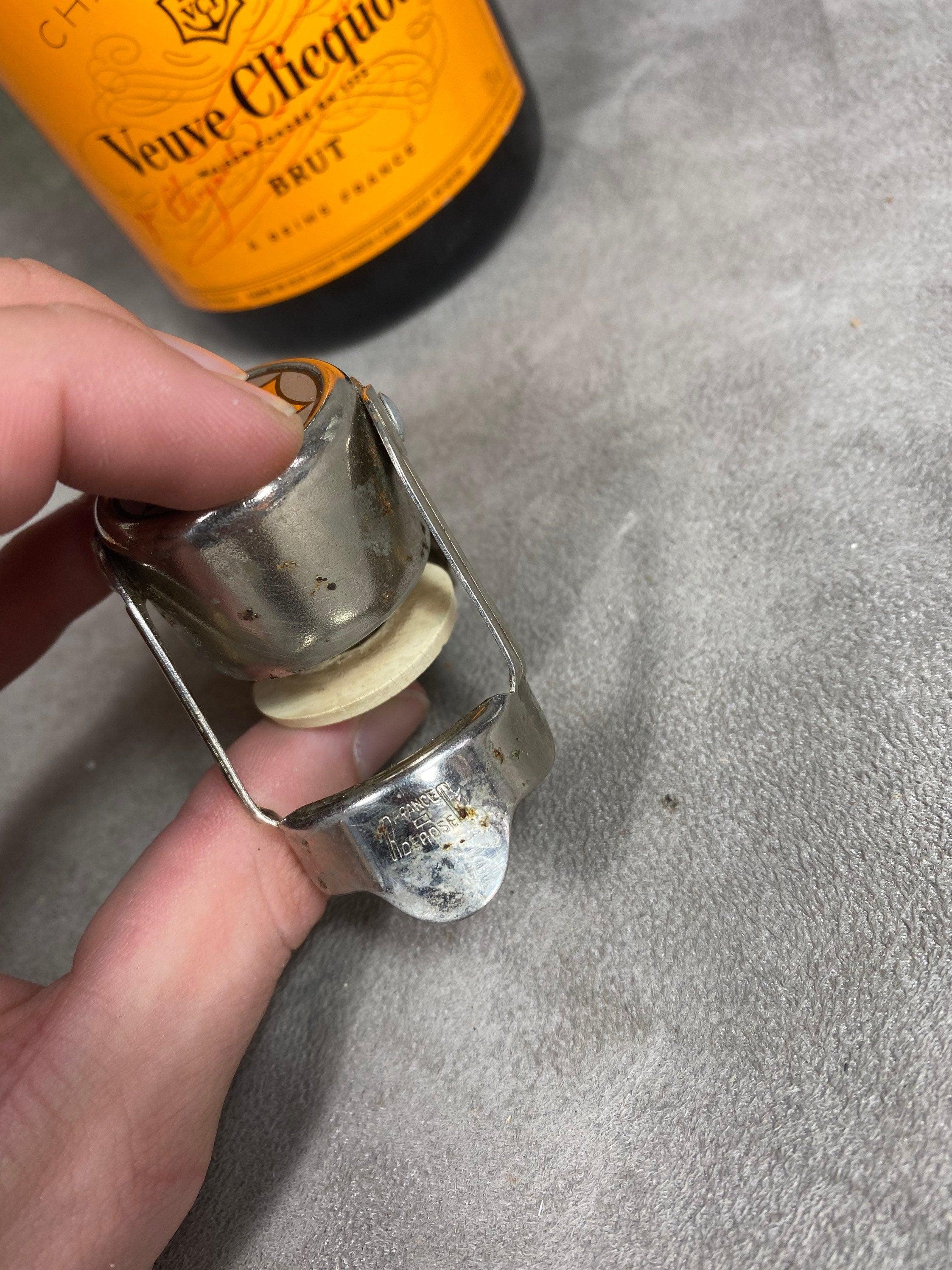 1 BOUCHON A CHAMPAGNE VEUVE CLIQUOT