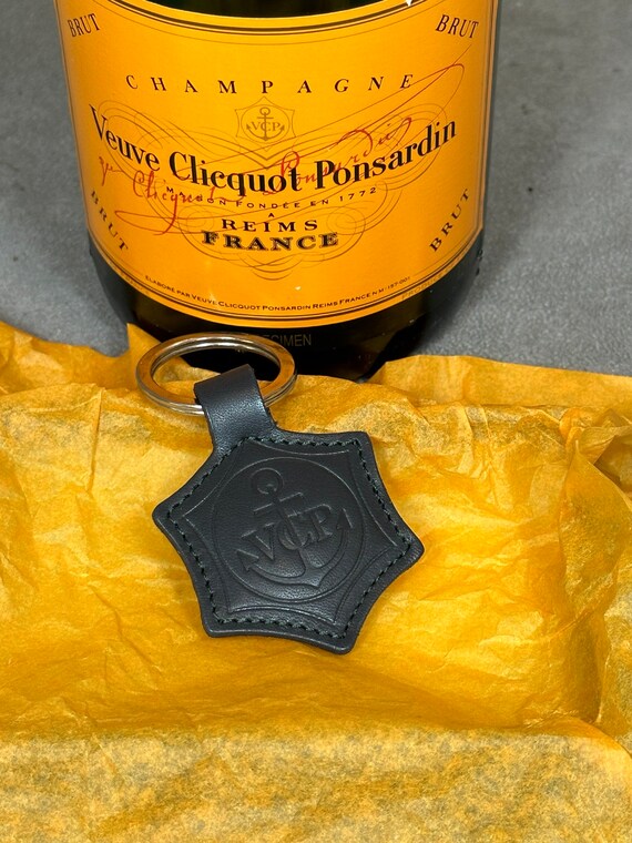 Veuve Clicquot La Grande Dame  key ring in leathe… - image 3