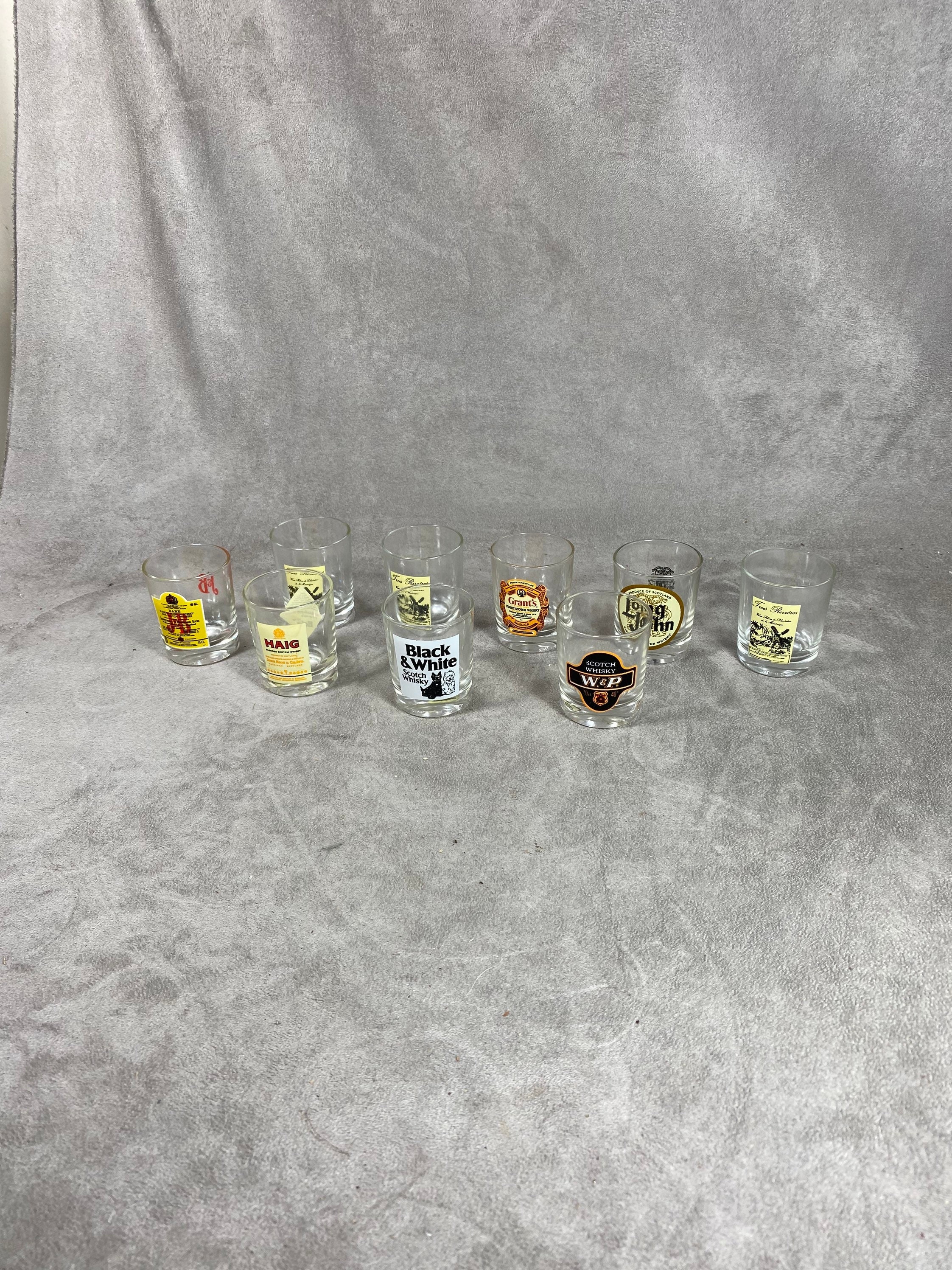 Lot de 9 Verre à Spiritueux et Shooters en Décor Plusieurs Marques d'alcool Célebres Black&white Lon