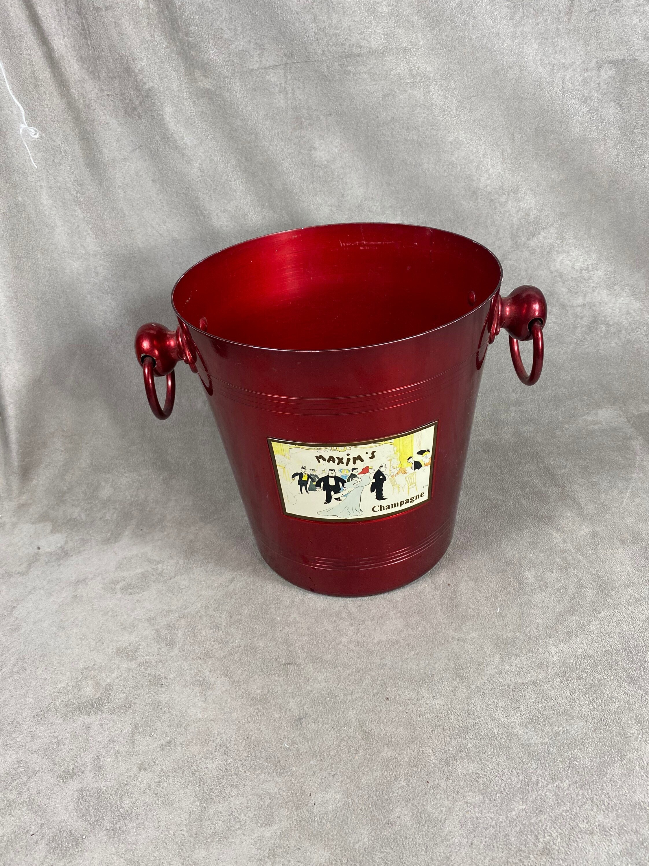 Seau à Champagne en Aluminium Émaillé Rouge Maxim's de Paris Années 1970